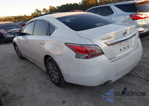 2015 Nissan Altima 2.5 S из США, поврежденный, VIN 1N4AL3AP9FC176891